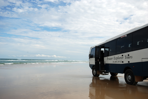 4WD on Fraser Island