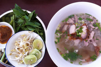 Lao noodle soup